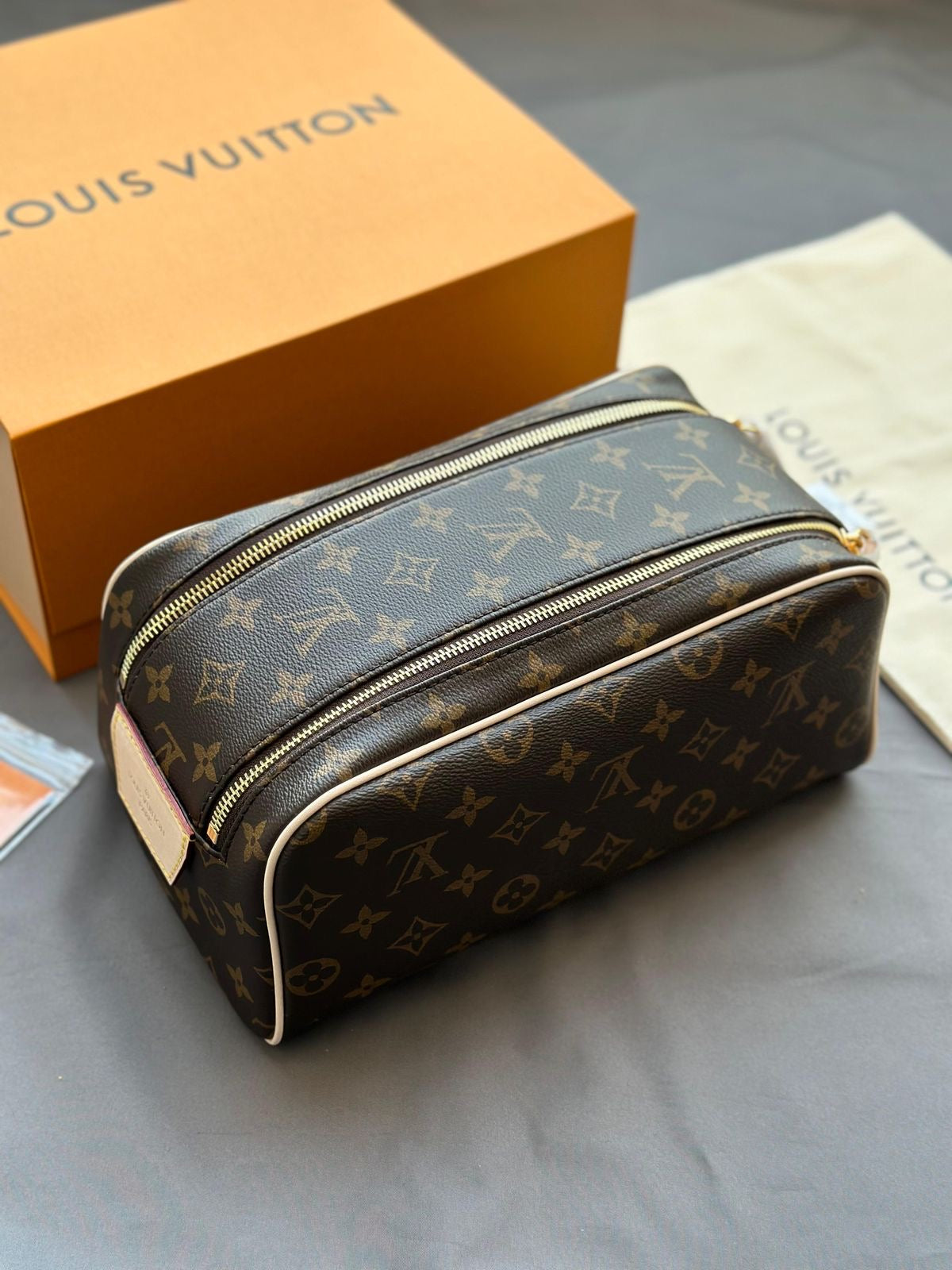 LV Locker Dopp Kit