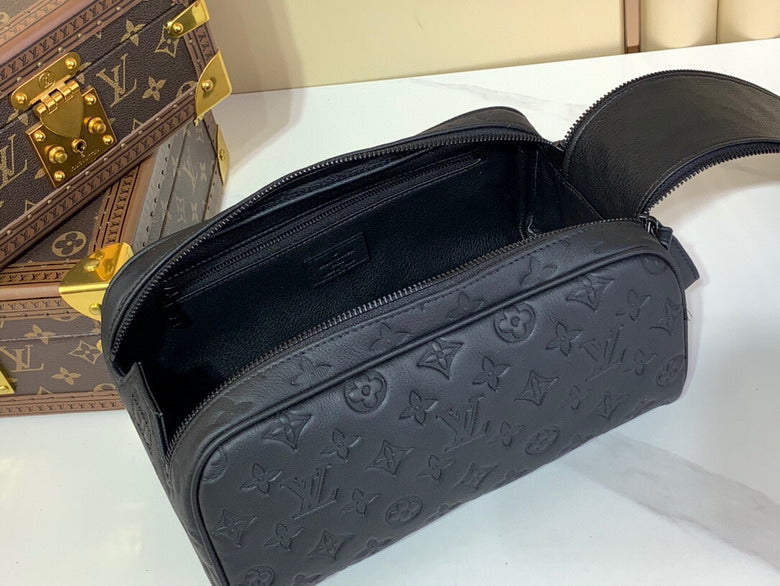LV Dopp Kit M59478