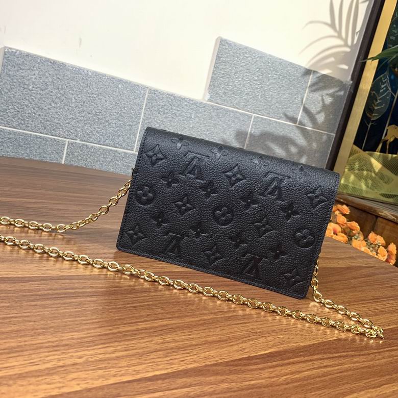 LV Small BLM67893