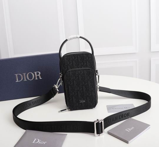 DIOR (B) H03E