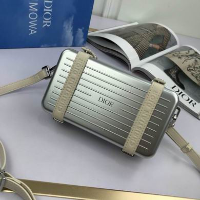 DIOR / RIMOWA (A925) G